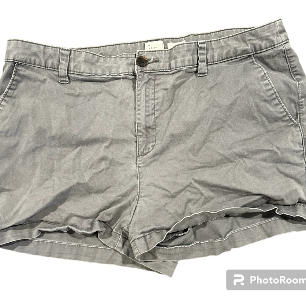 Gray shorts